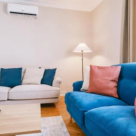 Chic Flat W Balcony 5 Min To Cevahir Mall In Sisli Apartament Stambuł