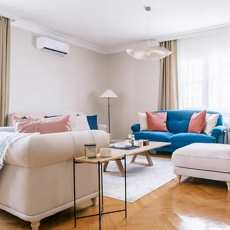 Chic Flat W Balcony 5 Min To Cevahir Mall In Sisli * Stambuł