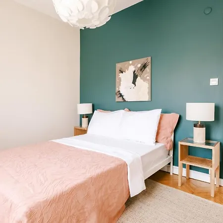 Chic Flat W Balcony 5 Min To Cevahir Mall In Sisli Apartament Stambuł