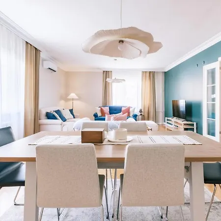 Chic Flat W Balcony 5 Min To Cevahir Mall In Sisli *