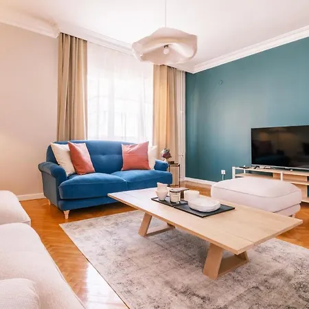 Chic Flat W Balcony 5 Min To Cevahir Mall In Sisli * Stambuł