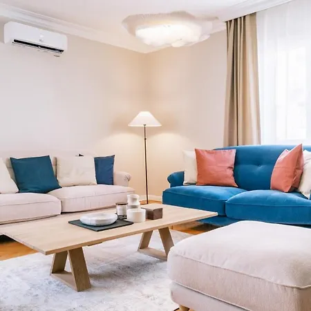 Chic Flat W Balcony 5 Min To Cevahir Mall In Sisli Apartament Stambuł