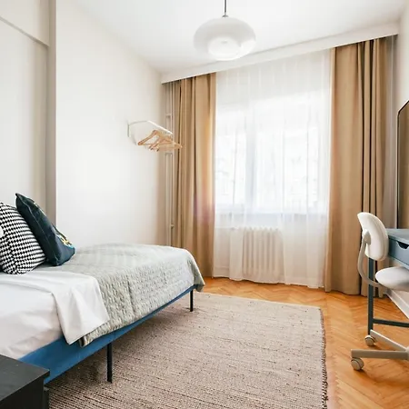 Chic Flat W Balcony 5 Min To Cevahir Mall In Sisli Διαμέρισμα Κωνσταντινούπολη