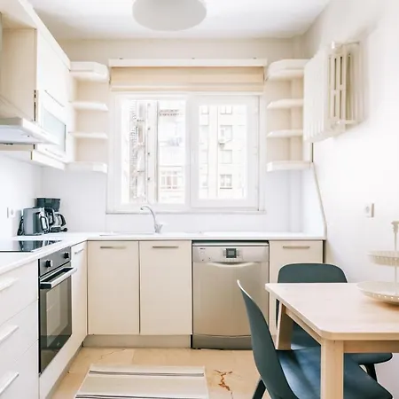 Chic Flat W Balcony 5 Min To Cevahir Mall In Sisli Κωνσταντινούπολη