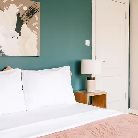 Chic Flat W Balcony 5 Min To Cevahir Mall In Sisli Διαμέρισμα *